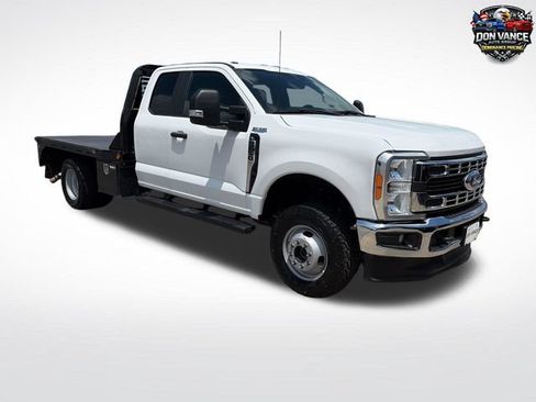 Used 2023 Ford F350 XL w/ Snow Plow Prep Package AWD/4WD image 7