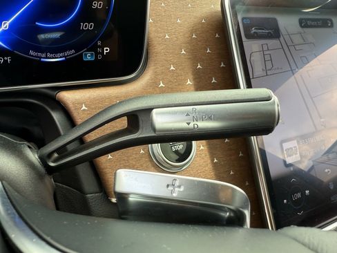 Used 2023 Mercedes-Benz EQS 450+ SUV image 36