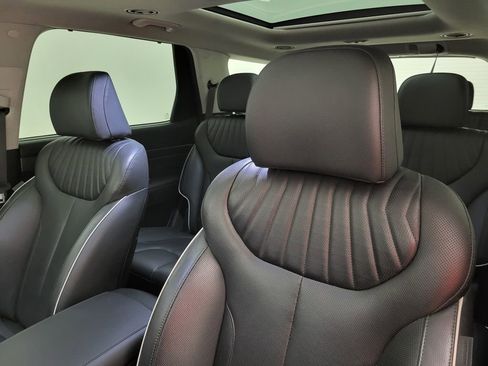 Used 2024 Hyundai Palisade Limited image 38