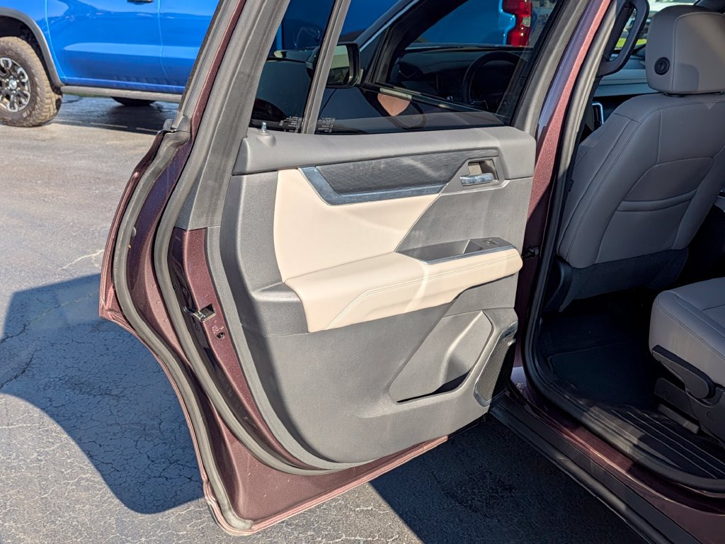 Used 2024 GMC Acadia Elevation FWD image 20