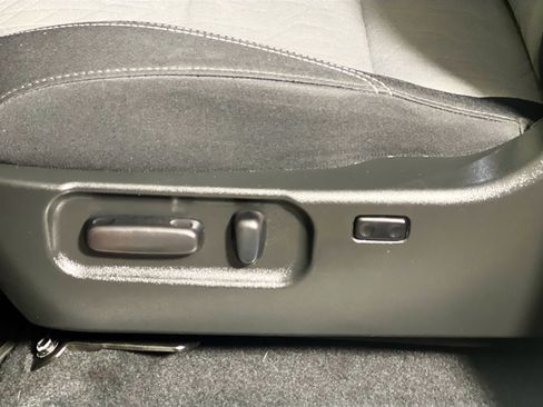 Used 2023 Toyota Tacoma TRD Off-Road image 15