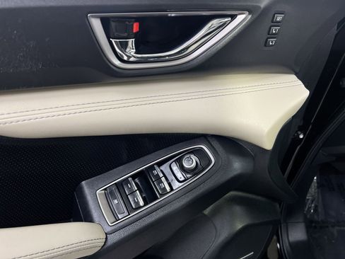 Used 2022 Subaru Ascent Limited w/ Technology Package image 19