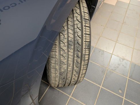 Certified 2025 Subaru Legacy Premium image 30