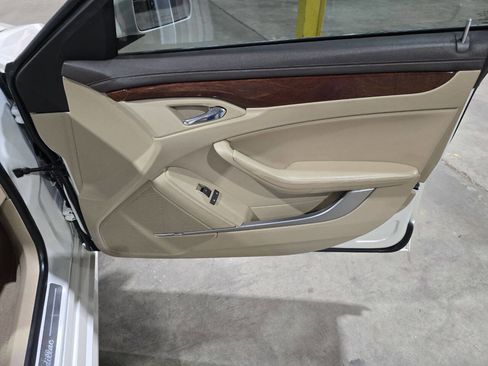 Used 2011 Cadillac CTS Luxury image 33