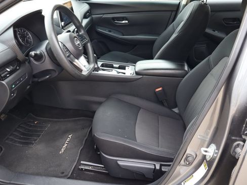 Used 2024 Nissan Sentra SV FWD image 15