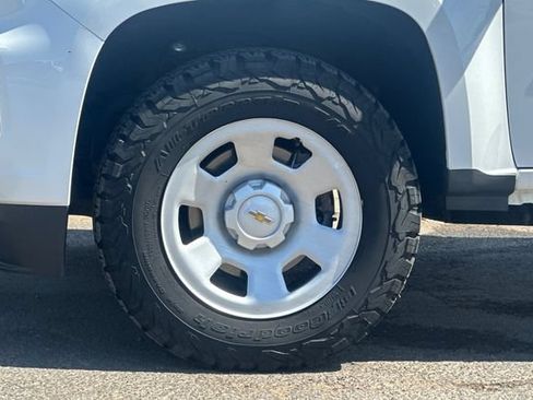 Used 2021 Chevrolet Colorado W/T w/ WT Convenience Package RWD image 22