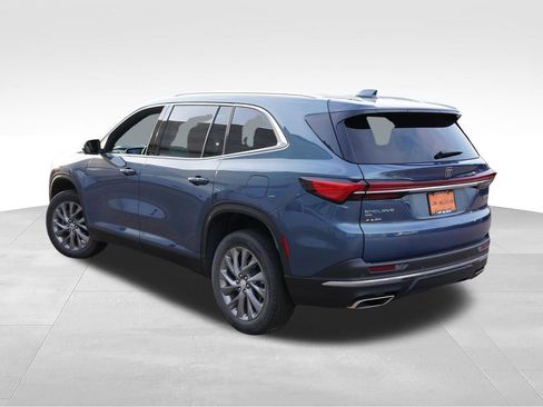 Used 2025 Buick Enclave Preferred AWD/4WD image 7