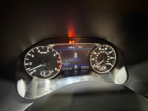 Used 2022 Nissan Altima 2.5 SV FWD image 10
