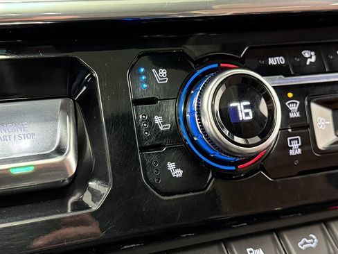 Used 2024 GMC Sierra 2500 Denali Ultimate image 32