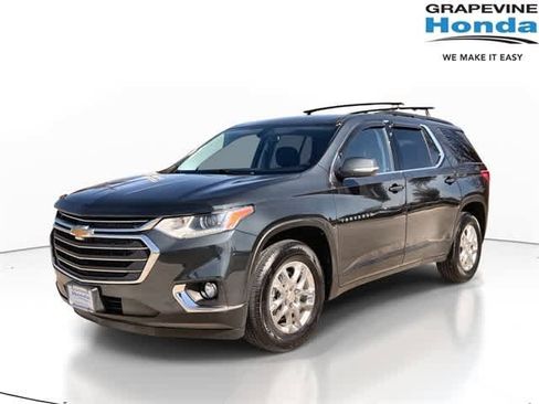 Used 2021 Chevrolet Traverse LT image 1