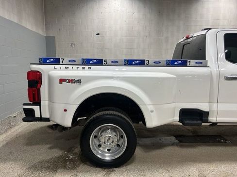 Used 2024 Ford F450 Limited w/ FX4 Off-Road Package AWD/4WD image 31