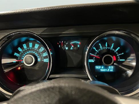 Used 2013 Ford Mustang GT image 29