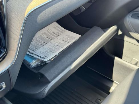 Certified 2026 Volvo XC60 B5 Plus w/ Climate Package image 31