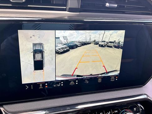 Used 2024 GMC Sierra 3500 AT4 w/ AT4 Premium Plus Package image 27