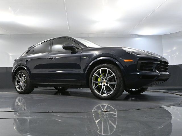 Used 2022 Porsche Cayenne E-Hybrid Coupe AWD/4WD image 51
