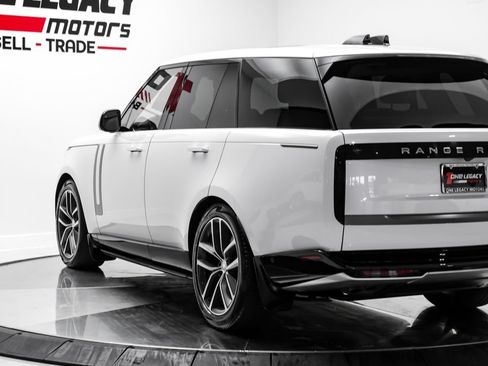 Used 2024 Land Rover Range Rover SE AWD/4WD image 15