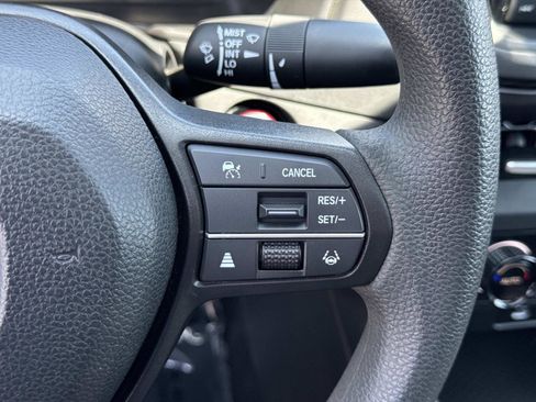 Used 2023 Honda Accord EX image 9