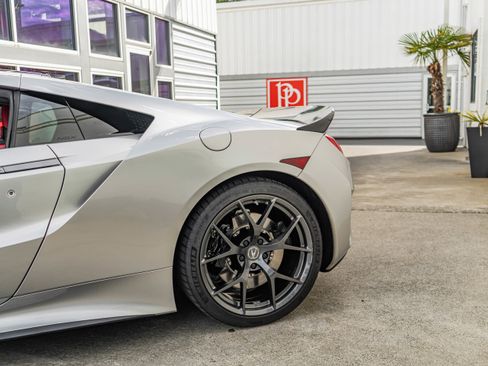 Used 2018 Acura NSX AWD/4WD image 5