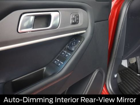 Used 2025 Ford Explorer ST-Line w/ Premium Package AWD/4WD image 36