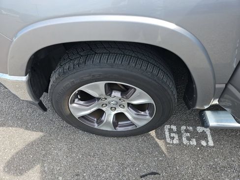 Used 2021 RAM 1500 Laramie AWD/4WD image 15