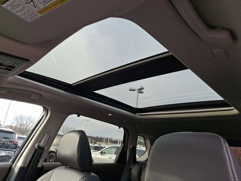 Certified 2023 Nissan Rogue SL w/ SL Premium Package image 14