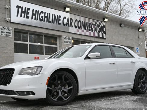 Used 2023 Chrysler 300 S image 1