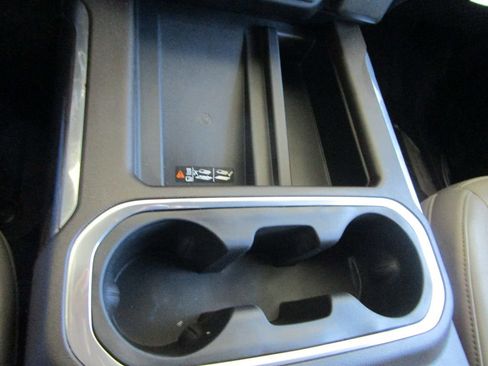 Used 2019 Chevrolet Silverado 1500 LTZ image 45