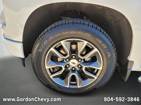 Used 2022 Chevrolet Silverado 1500 RST image 10