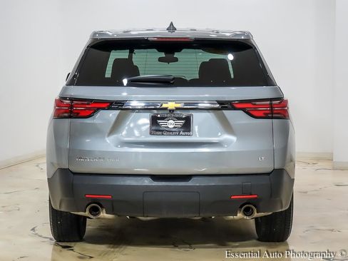 Used 2023 Chevrolet Traverse LS w/ Safety Package AWD/4WD image 7