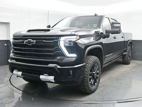 New 2026 Chevrolet Silverado 2500 High Country w/ High Country Premium Package AWD/4WD image 10