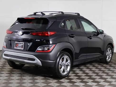 Used 2023 Hyundai Kona SEL AWD/4WD image 9