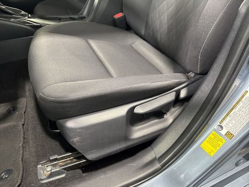 Used 2024 Toyota Corolla LE FWD image 30