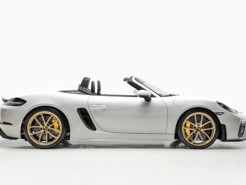 Used 2020 Porsche 718 Boxster Spyder RWD image 7