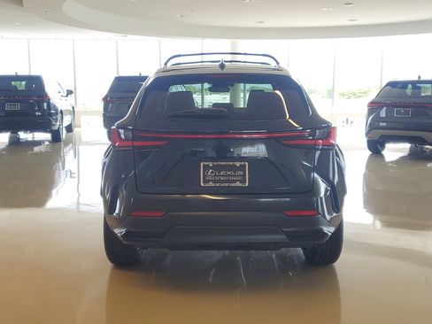 Used 2025 Lexus NX 250 FWD w/ Accessory Package (Z1) image 9