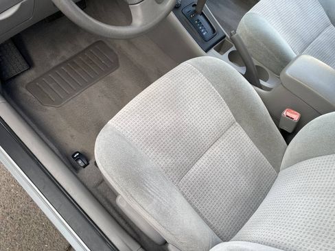 Used 2007 Toyota Corolla CE FWD image 26