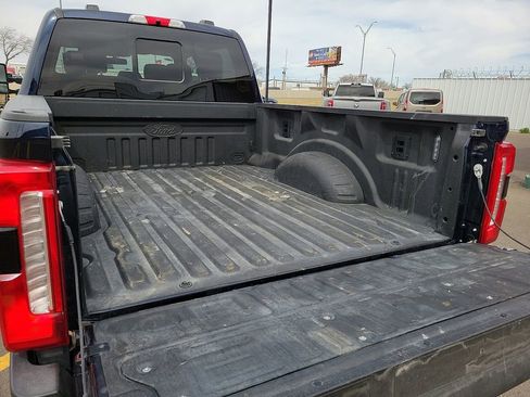 Used 2025 Ford F250 Lariat w/ Chrome Package image 6