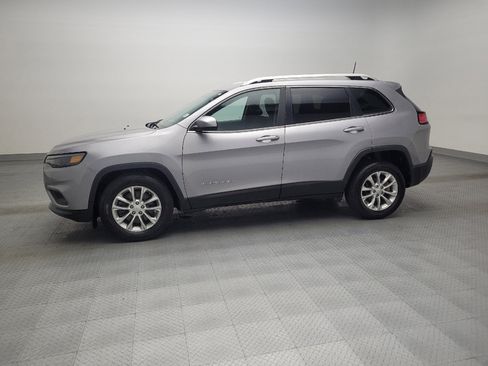 Used 2019 Jeep Cherokee Latitude w/ Popular Appearance Group image 2