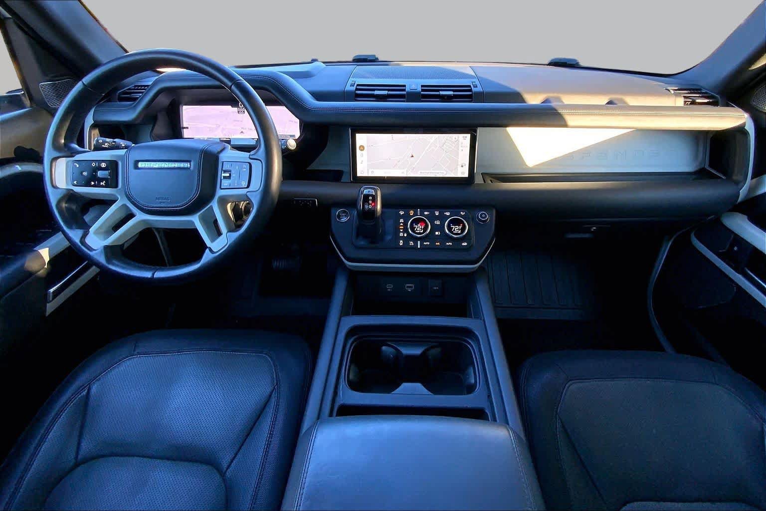 Used 2024 Land Rover Defender 110 X-Dynamic SE AWD/4WD image 16