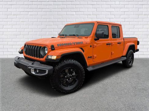 Used 2025 Jeep Gladiator Sport image 1