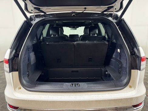 Certified 2025 Lincoln Aviator Black Label image 55