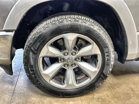 Used 2019 RAM 1500 Limited image 33