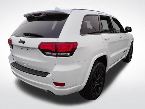 Used 2019 Jeep Grand Cherokee Altitude AWD/4WD image 6