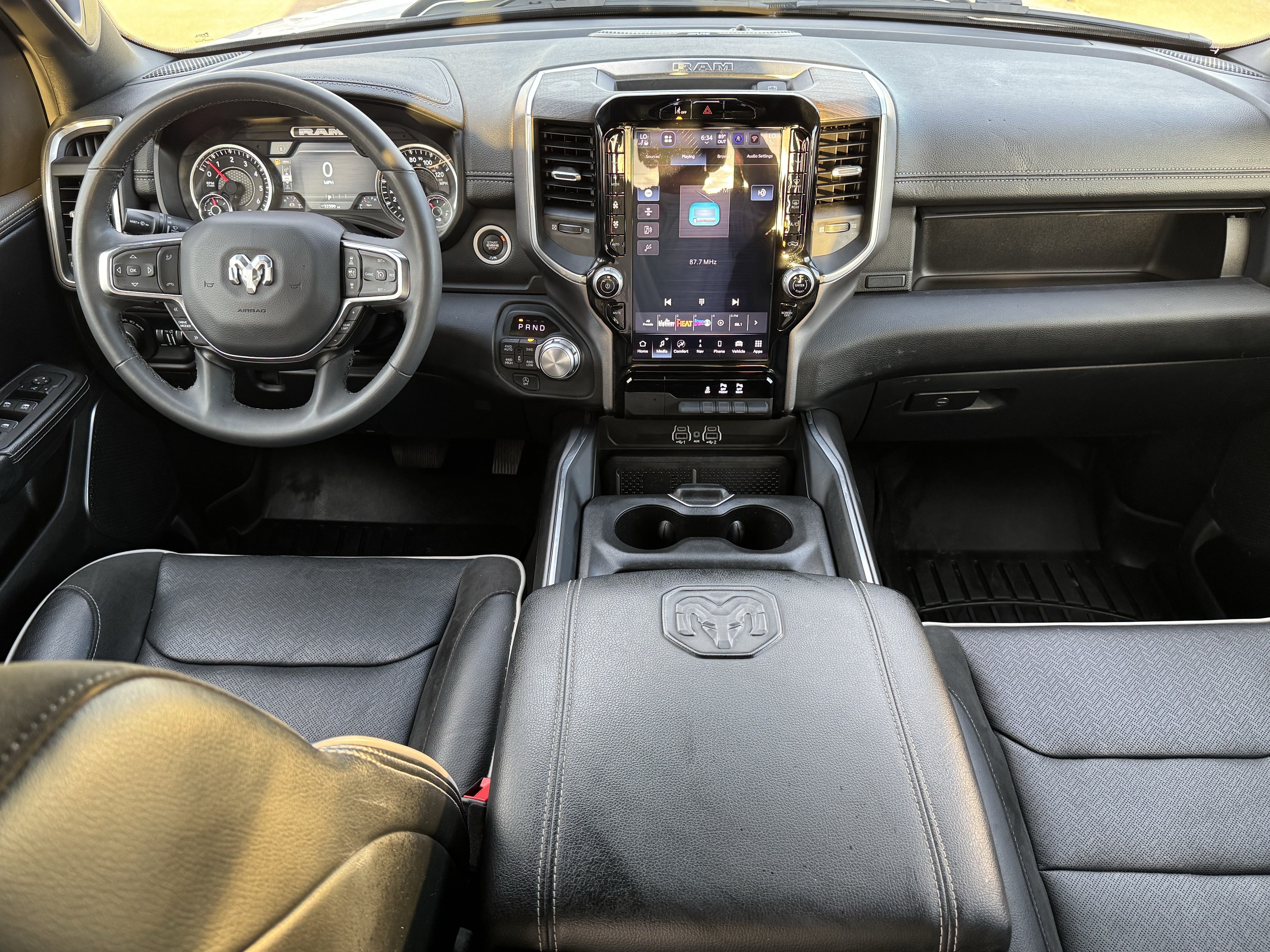 Used 2025 RAM 1500 Laramie w/ Sport Appearance Package AWD/4WD image 22