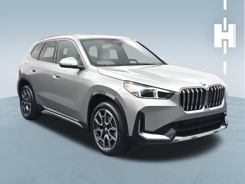 Used 2026 BMW X1 xDrive28i w/ Technology Package AWD/4WD image 2