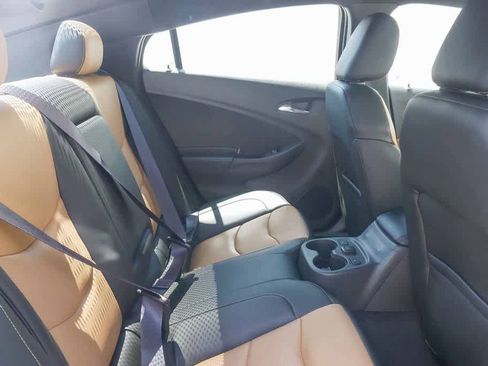 Used 2016 Chevrolet Volt Premier w/ Driver Confidence Package FWD image 15