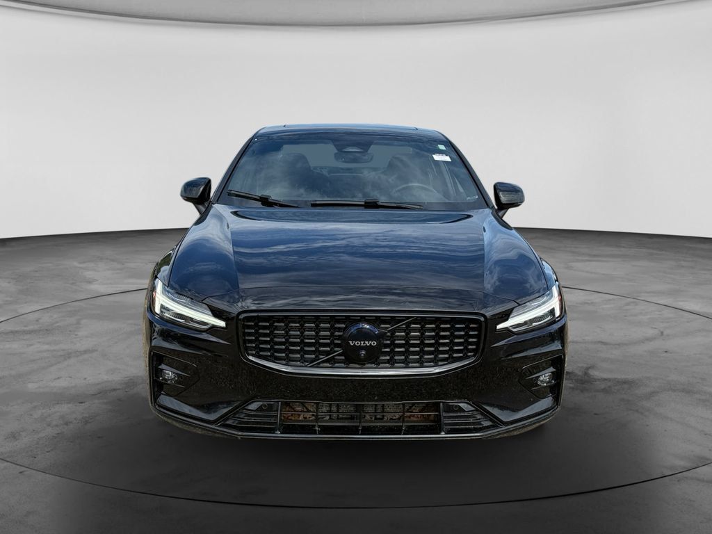 Used 2024 Volvo S60 B5 Plus FWD image 3