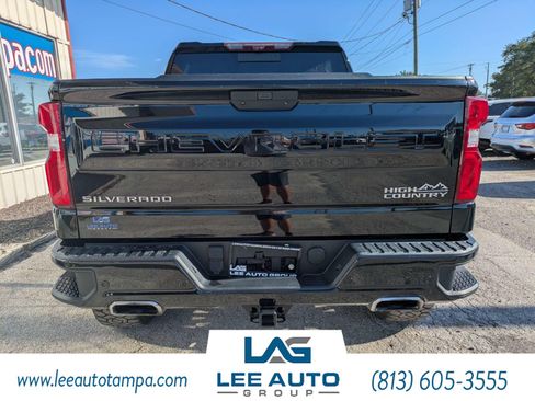 Used 2020 Chevrolet Silverado 1500 High Country w/ Technology Package AWD/4WD image 4