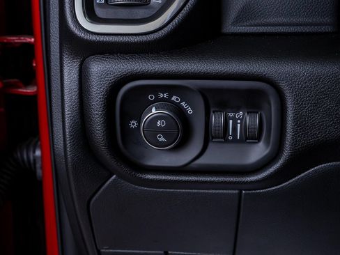 Used 2026 RAM 2500 Laramie w/ Night Edition AWD/4WD image 20