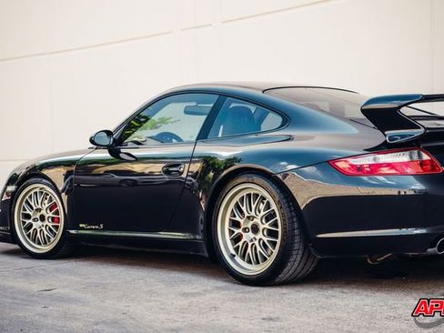 Used 2006 Porsche 911 Carrera S RWD image 55
