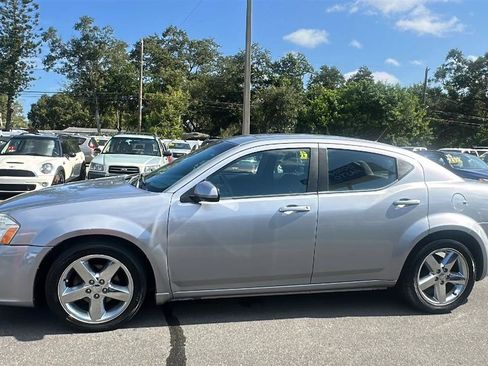 Used 2013 Dodge Avenger SXT FWD image 13